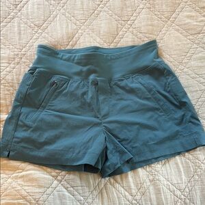 Athleta Trekkie North Shorts